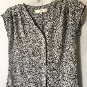 Sleeve less blouse